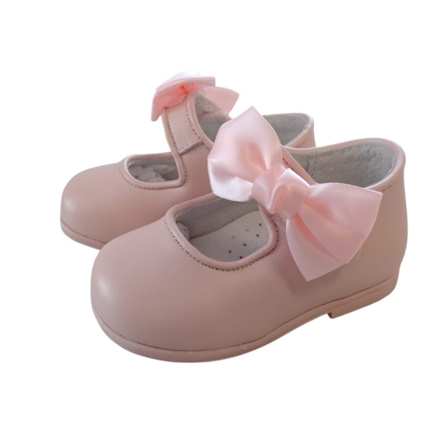 Zapato rosa bebe
