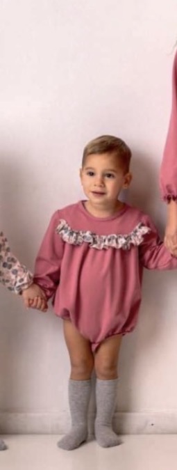 Pelele felpa grosella flor